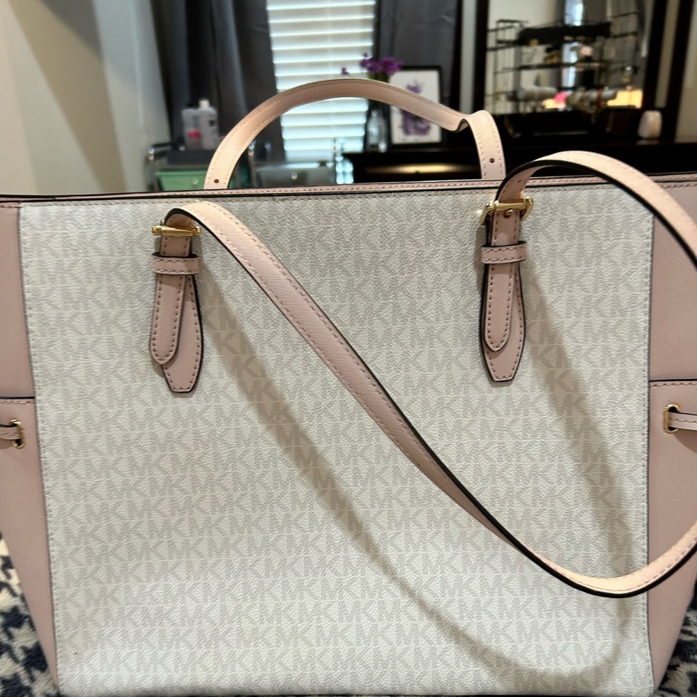 Michael Kors Outlet purse